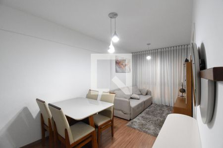 Sala de apartamento à venda com 1 quarto, 43m² em Centro, Curitiba