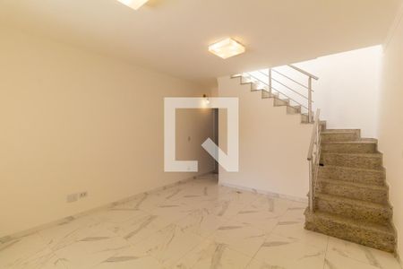 Sala de casa para alugar com 3 quartos, 130m² em São Lucas, São Paulo