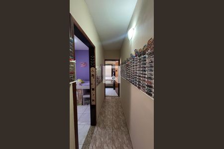 Corredor de casa à venda com 2 quartos, 68m² em Parque Capuava, Santo André