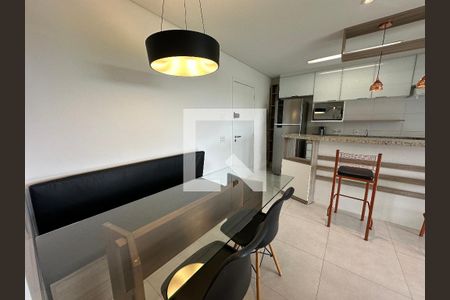 Sala de apartamento à venda com 1 quarto, 50m² em Melville Empresarial Ii, Barueri
