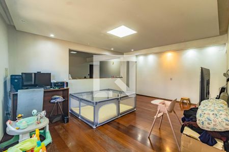 Casa à venda com 4 quartos, 540m² em Vila da Saúde, São Paulo