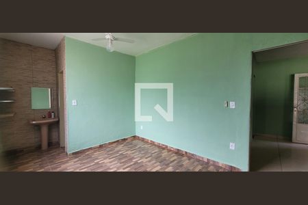 suite  de casa à venda com 3 quartos, 950m² em Betim Industrial, Betim