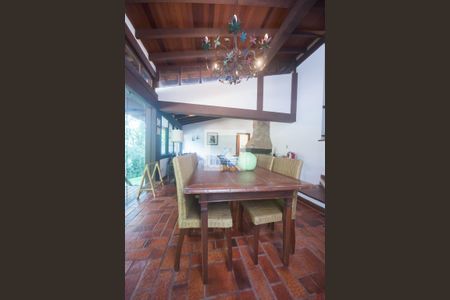 sala de jantar de casa de condomínio à venda com 3 quartos, 500m² em Retiro do Chale, Brumadinho