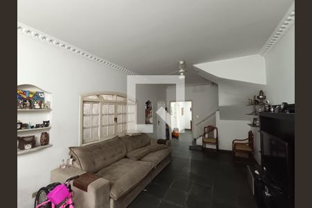 Casa à venda com 4 quartos, 251m² em Mirandópolis, São Paulo