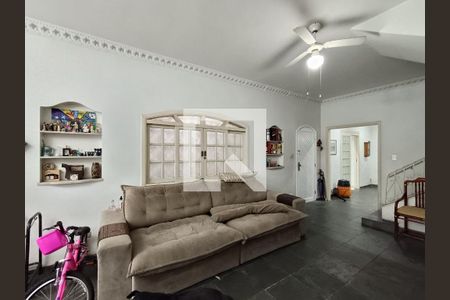 Casa à venda com 4 quartos, 251m² em Mirandópolis, São Paulo