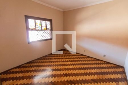 QUARTO 1 de casa à venda com 3 quartos, 300m² em Parque Taquaral, Campinas