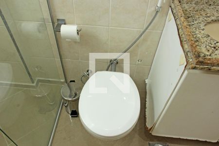 Banheiro de apartamento para alugar com 1 quarto, 60m² em Campo Grande, Santos