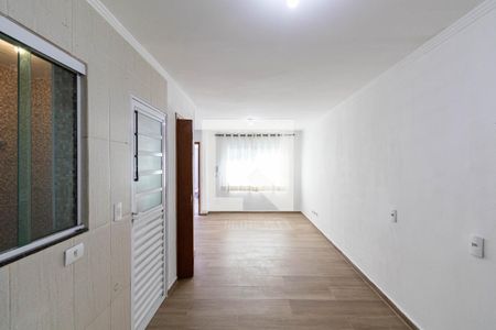 Sala e Cozinha  de casa de condomínio para alugar com 2 quartos, 75m² em Vila Ré, São Paulo