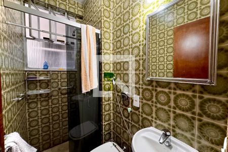 Banheiro social de apartamento à venda com 3 quartos, 110m² em Flamengo, Rio de Janeiro