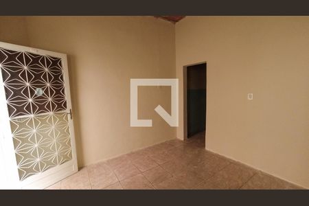 Sala de casa à venda com 2 quartos, 77m² em Olaria, Rio de Janeiro