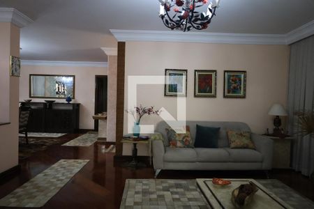 Casa para alugar com 3 quartos, 290m² em Interlagos, São Paulo