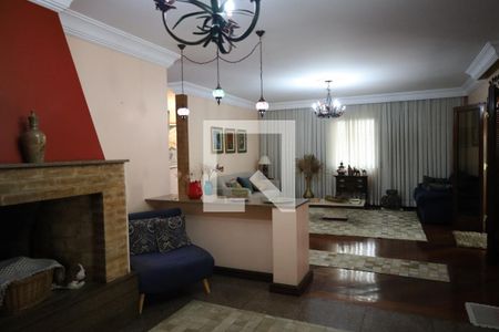 Casa para alugar com 3 quartos, 290m² em Interlagos, São Paulo