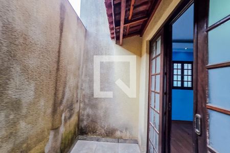 Casa à venda com 2 quartos, 220m² em Parque Novo Oratório, Santo André