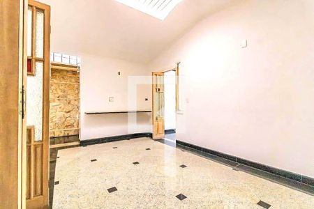 Casa à venda com 4 quartos, 350m² em Jabaquara, São Paulo