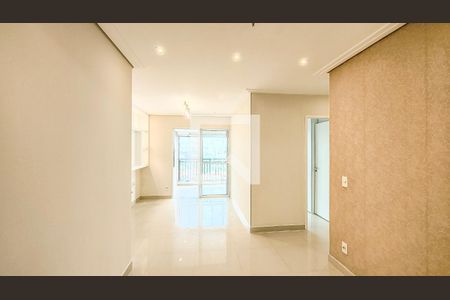 Sala de apartamento para alugar com 3 quartos, 75m² em Parque Alves de Lima, São Paulo