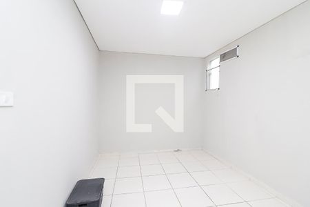 Quarto 1 de casa para alugar com 2 quartos, 100m² em Vila Alabama, São Paulo