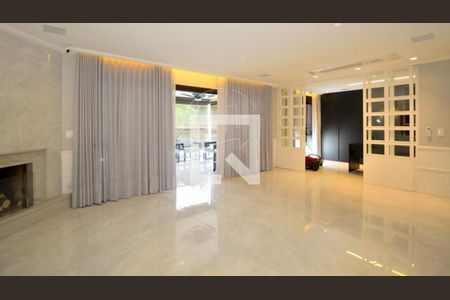 Apartamento à venda com 3 quartos, 190m² em Alto de Pinheiros, São Paulo