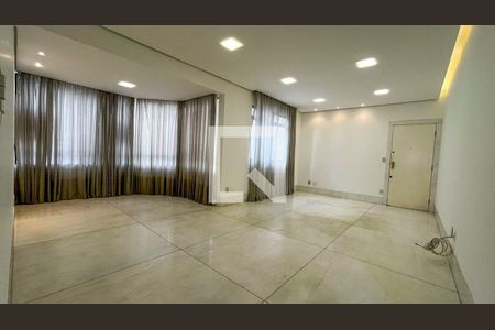 Apartamento à venda com 4 quartos, 134m² em Santo Antônio, Belo Horizonte