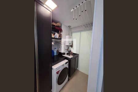 Apartamento à venda com 2 quartos, 63m² em Alphaville Empresarial, Barueri