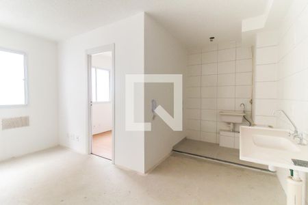 Sala/Cozinha de apartamento à venda com 2 quartos, 32m² em Cidade Nova São Miguel, São Paulo