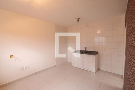 Sala/Cozinha de casa para alugar com 1 quarto, 45m² em Vila Guilherme, São Paulo