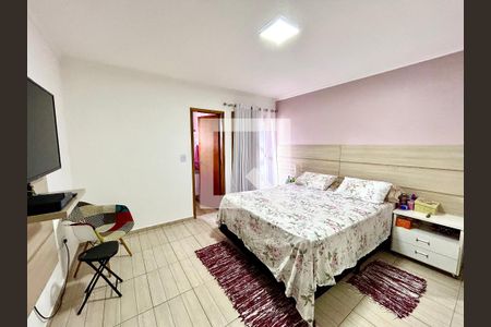 Quarto Suíte 1 de casa à venda com 2 quartos, 80m² em Vila Rosalia, Guarulhos