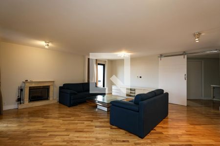 Sala de apartamento para alugar com 3 quartos, 211m² em Vila Suzana, São Paulo