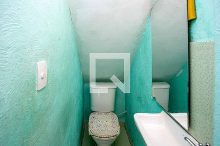 Lavabo de casa para alugar com 3 quartos, 98m² em Jardim Miriam, São Paulo