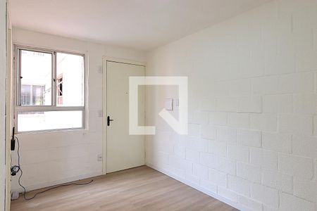 Sala de apartamento à venda com 2 quartos, 40m² em Rubem Berta, Porto Alegre