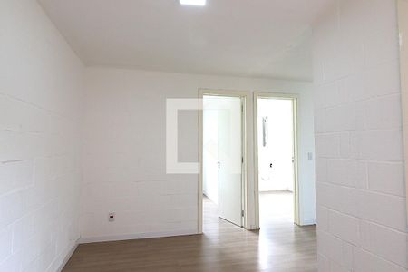 Sala de apartamento à venda com 2 quartos, 40m² em Rubem Berta, Porto Alegre