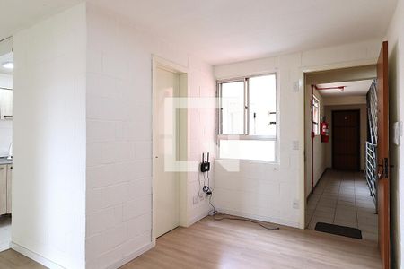 Sala de apartamento à venda com 2 quartos, 40m² em Rubem Berta, Porto Alegre