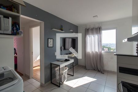 Sala/Cozinha de apartamento para alugar com 2 quartos, 33m² em Vila Nova Curuca, São Paulo