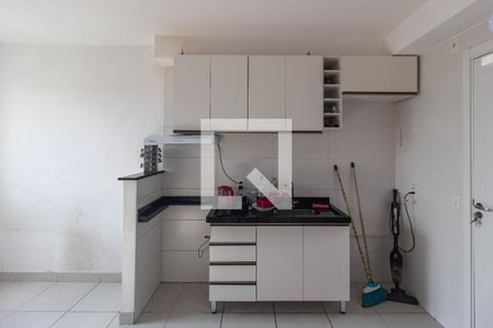 Sala/Cozinha de apartamento para alugar com 2 quartos, 33m² em Vila Nova Curuca, São Paulo