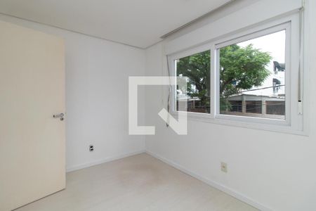 Quarto 1 de apartamento para alugar com 2 quartos, 80m² em Medianeira, Porto Alegre