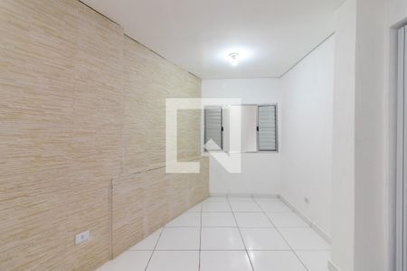 Quarto 1 de casa para alugar com 2 quartos, 80m² em Vila Basileia, São Paulo