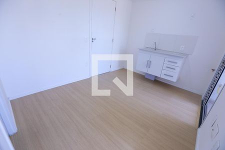 Sala/Cozinha de apartamento para alugar com 2 quartos, 29m² em Jardim Jaragua, São Paulo