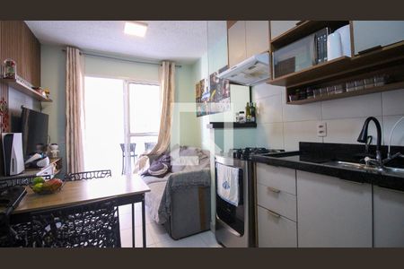 Sala/Cozinha de apartamento para alugar com 2 quartos, 34m² em Vila Ema, São Paulo