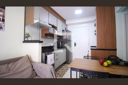 Sala/Cozinha de apartamento para alugar com 2 quartos, 34m² em Vila Ema, São Paulo