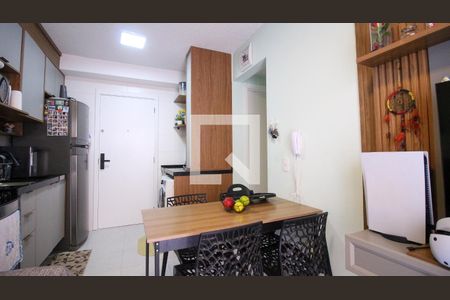Sala/Cozinha de apartamento para alugar com 2 quartos, 34m² em Vila Ema, São Paulo
