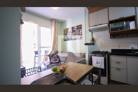 Sala/Cozinha de apartamento para alugar com 2 quartos, 34m² em Vila Ema, São Paulo