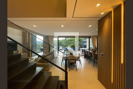 Sala de casa à venda com 4 quartos, 320m² em Alphaville Nova Lima, Nova Lima