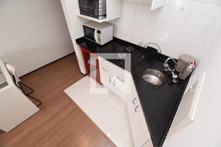 Sala/Cozinha de apartamento para alugar com 1 quarto, 61m² em Centro, Curitiba