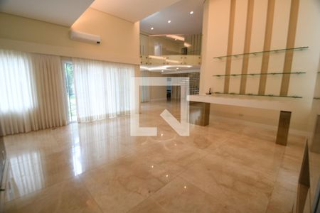 Sala de casa de condomínio para alugar com 4 quartos, 420m² em Loteamento Alphaville Campinas, Campinas