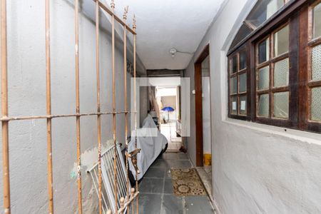 Corredor de casa para alugar com 3 quartos, 145m² em Jardim Regina Alice, Barueri