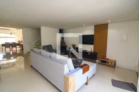 Sala de casa à venda com 3 quartos, 280m² em Tristeza, Porto Alegre