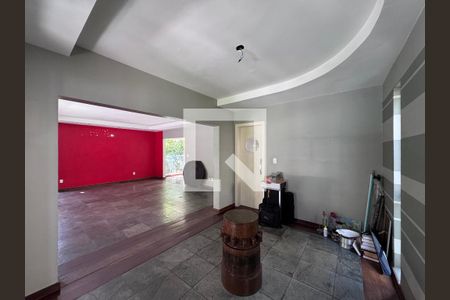 Sala de casa de condomínio à venda com 5 quartos, 460m² em Barra da Tijuca, Rio de Janeiro