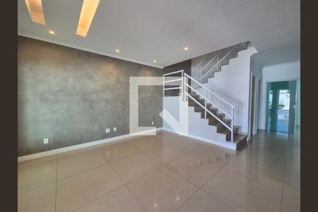 Casa de Condomínio para alugar com 5 quartos, 300m² em Recreio dos Bandeirantes, Rio de Janeiro