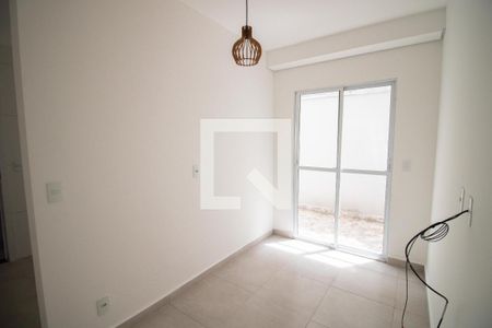 SALA de apartamento à venda com 2 quartos, 41m² em Parque Peruche, São Paulo