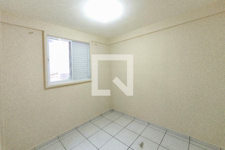 Quarto 2 de apartamento para alugar com 2 quartos, 57m² em Parque Residencial Vila União, Campinas