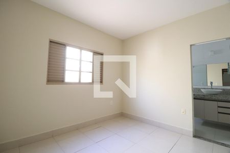 Quarto 2 - Suíte de casa para alugar com 3 quartos, 185m² em Tubalina, Uberlândia